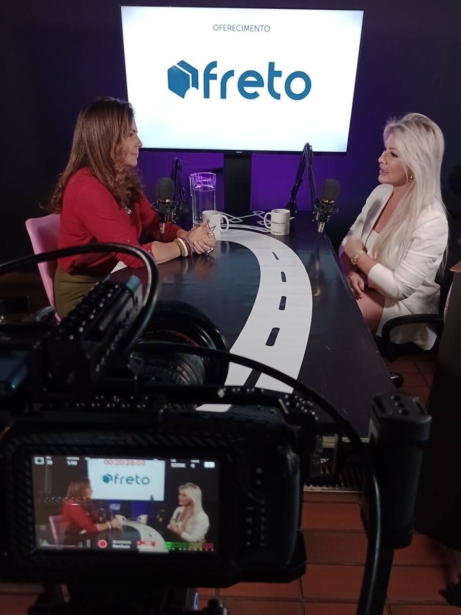 Entrevista em podcast com a marca Freto no estúdio Lindberg